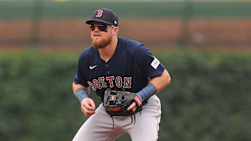 Philadelphia Phillies sign infielder Christian Arroyo to minor league contract