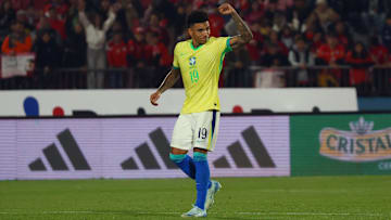 Igor Jesus marcou o primeiro gol do Brasil na vitória sobre o Chile. 