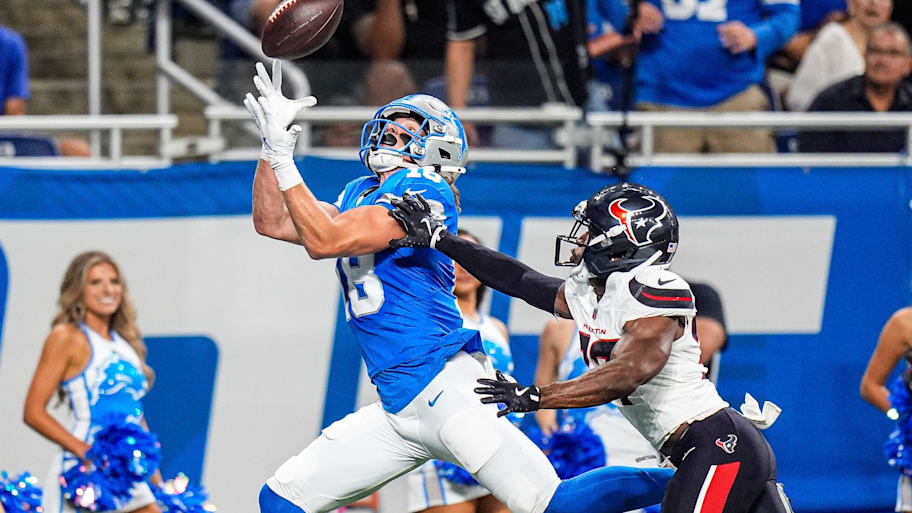 Detroit Lions wide receiver Isaac TeSlaa (18) makes a catch for a touchdown against Texans cornerback D'Angelo Ross (37) | Junfu Han / USA TODAY NETWORK via Imagn Images