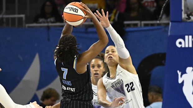 Ariel Atkins put up 30 points on Monday night at Wintrust Arena against the Las Vegas Aces.