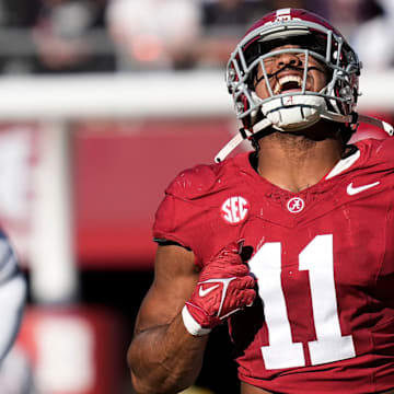 Nov 16, 2024; Tuscaloosa, AL, USA; Alabama Crimson Tide linebacker Jihaad Campbell (11) celebrates after sacking Mercer quarterback Whitt Newbauer (8) at Bryant-Denny Stadium. Mandatory Credit: Gary Cosby Jr.-Tuscaloosa News