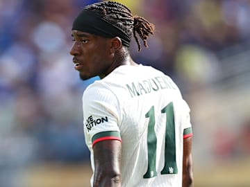 Arsenal formaliza proposta para contratar Madueke, do Chelsea