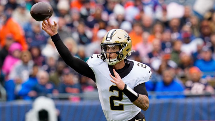 New Orleans Saints QB Spencer Rattler (2) throws a pass against the Chicago Bears on Oct. 19, 2025.