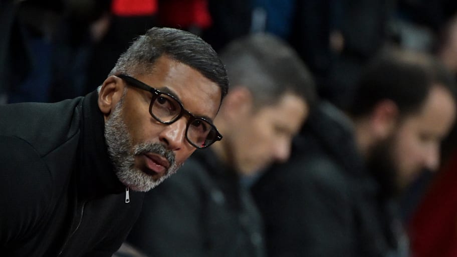 Habib Beye peering around the corner.