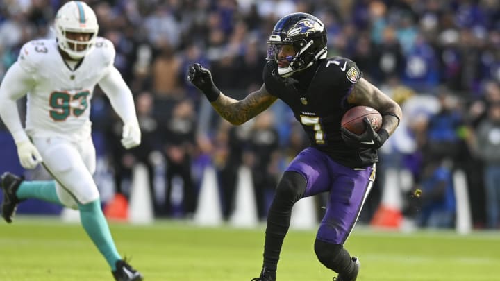 Baltimore Ravens wide receiver Rashod Bateman (7) runs after the catch during the first quarter against the Miami Dolphins at M&T Bank Stadium. 