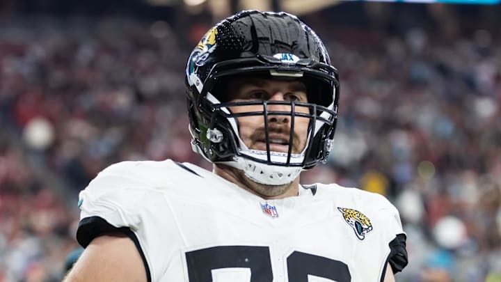 Nov 23, 2025; Glendale, Arizona, USA; Jacksonville Jaguars offensive lineman Walker Little (72) against the Arizona Cardinals at State Farm Stadium. 