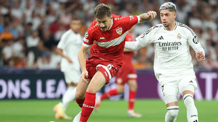 Angelo Stiller im Zweikampf mit Federico Valverde. Die beide werden wohl erst einmal keine Teamkollegen Angelo Stiller im Zweikampf mit Federico Valverde. Die beide werden wohl erst einmal keine Teamkollegen