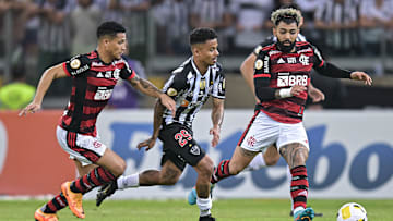 Partida entre Flamengo e Atlético-MG foi marcada por episódios de violência antes da bola rolar