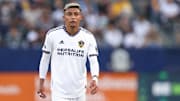 Con la partida de Jorge Sánchez al Ajax de Ámsterdam, el América buscaría como su reemplazo a Julián Araujo del Galaxy de Los Ángeles de la MLS.