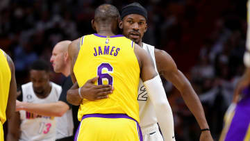 Jimmy Butler y LeBron James pudieran jugar juntos con Los Angeles Lakers en la 2024-2025 de NBA