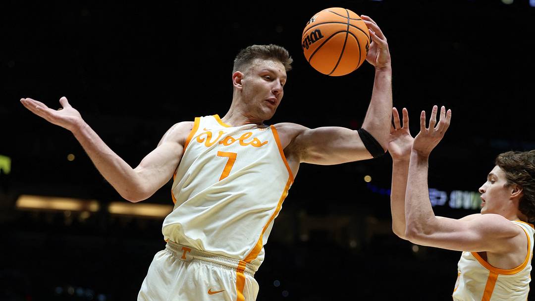 The Knicks are reportedly signing Igor Milicic Jr. to an Exhibit 10 deal.