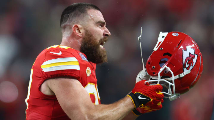Feb 11, 2024; Paradise, Nevada, USA; Kansas City Chiefs tight end Travis Kelce (87) reacts after a touchdown against the San Francisco 49ers in the second half in Super Bowl LVIII at Allegiant Stadium. Mandatory Credit: Mark J. Rebilas-USA TODAY Sports
