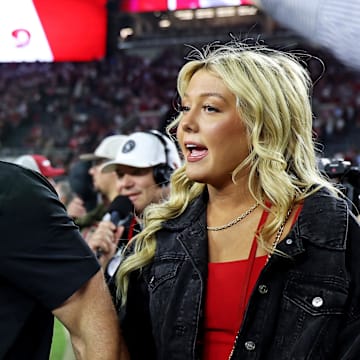 Oklahoma Sooners head coach Brent Venables (left) 