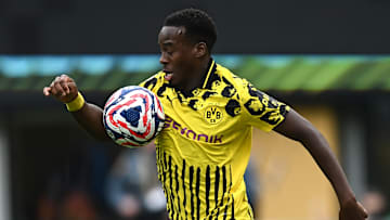Jamie Gittens weiter in Schwarzgelb