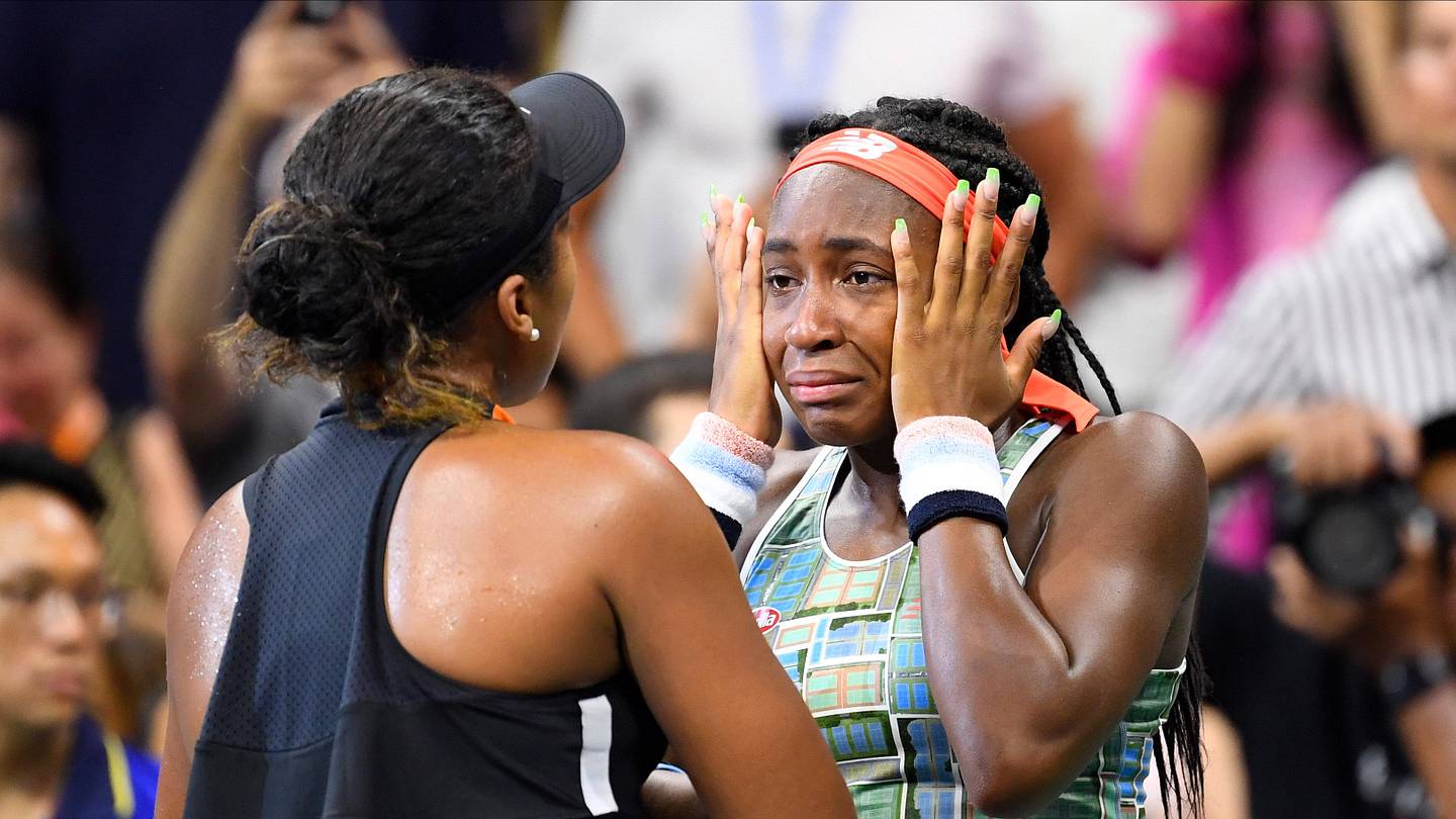 Coco Gauff Helps Naomi Osaka Off the Court After Back Injury