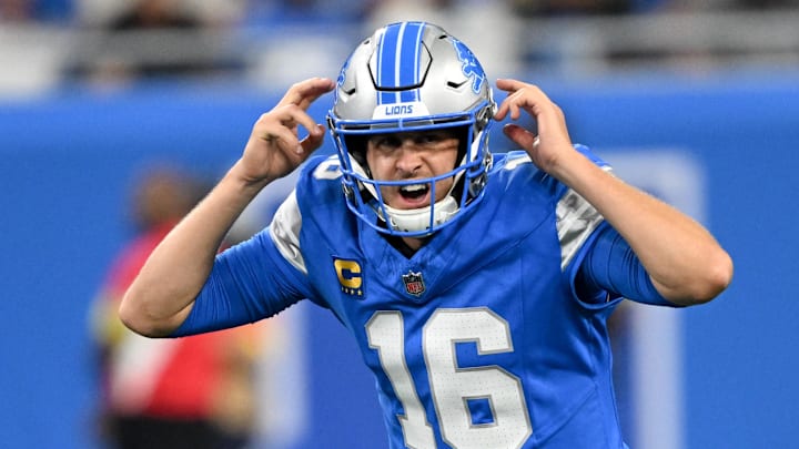 Lions quarterback Jared Goff threw for five touchdowns in Detroit's 52–21 win over the Bears.