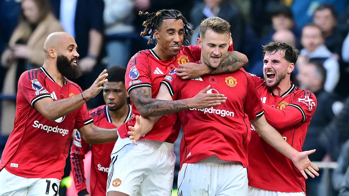 Man Utd Player Ratings vs. Tottenham: Stoppage-Time Chaos Reigns Supreme - Sports Illustrated