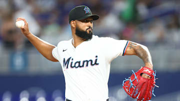 Los Angeles Dodgers v Miami Marlins