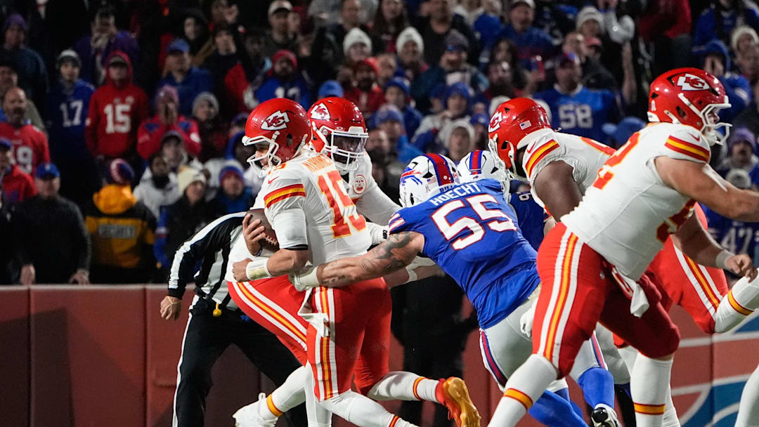 Nov 2, 2025; Orchard Park, New York, USA; Kansas City Chiefs quarterback Patrick Mahomes (15) is brought down by Buffalo Bills defensive end Michael Hoecht (55) in the third quarter at Highmark Stadium. Mandatory Credit: Gregory Fisher-Imagn Images Nov 2, 2025; Orchard Park, New York, USA; Kansas City Chiefs quarterback Patrick Mahomes (15) is brought down by Buffalo Bills defensive end Michael Hoecht (55) in the third quarter at Highmark Stadium. Mandatory Credit: Gregory Fisher-Imagn Images