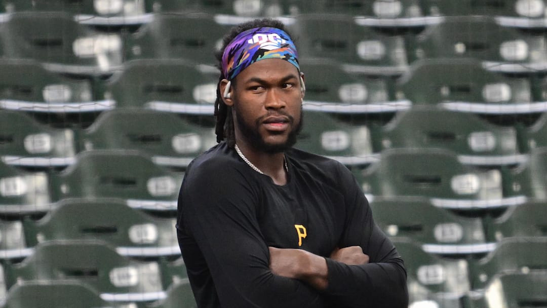 Jun 25, 2025; Milwaukee, Wisconsin, USA; Pittsburgh Pirates center fielder Oneil Cruz (15) looks on before game against the Milwaukee Brewers at American Family Field. Mandatory Credit: Benny Sieu-Imagn Images