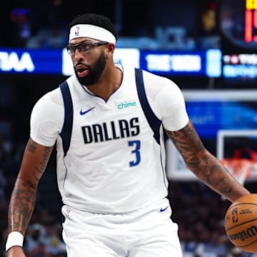 Dallas Mavericks forward Anthony Davis.