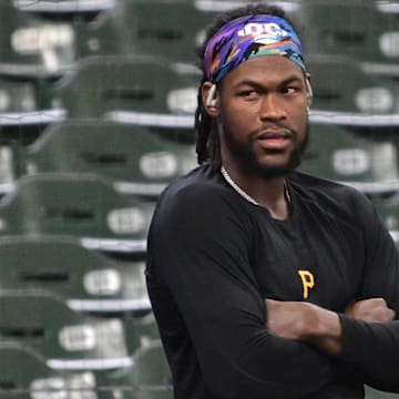 Jun 25, 2025; Milwaukee, Wisconsin, USA; Pittsburgh Pirates center fielder Oneil Cruz (15) looks on before game against the Milwaukee Brewers at American Family Field. Mandatory Credit: Benny Sieu-Imagn Images
