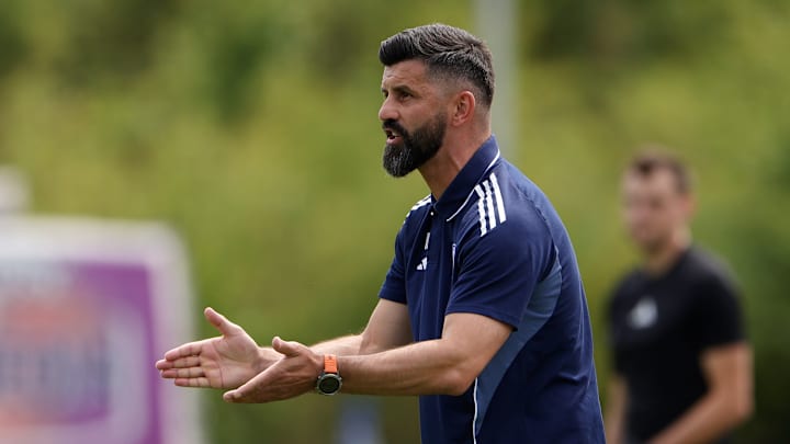 Miron Muslic will den S04-Kader jetzt ausmisten Miron Muslic will den S04-Kader jetzt ausmisten