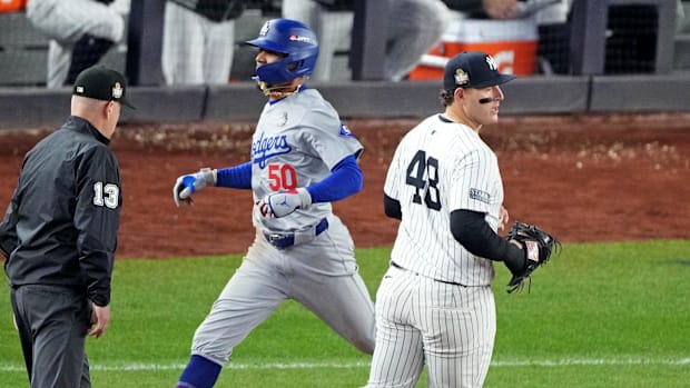 Yankees' Obvious Flaws Surface in Ugly Fashion to End World Series