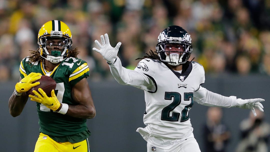 Green Bay Packers wide receiver Davante Adams (17) pulls down a long reception against Philadelphia