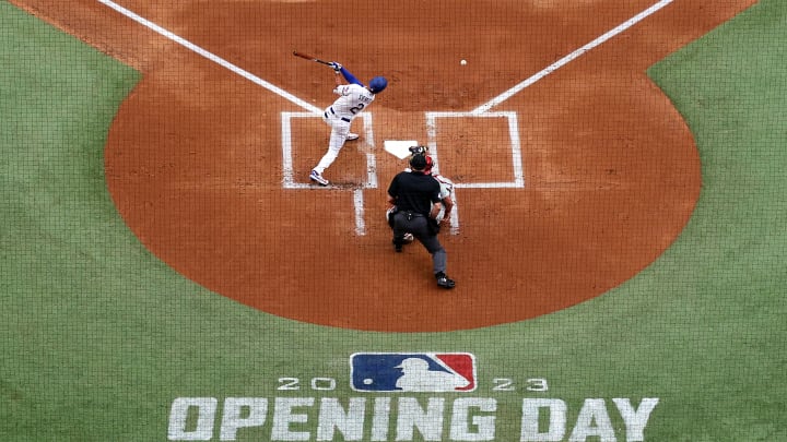 Jacob deGrom takes the mound to the disappointment of the New York