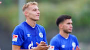 Auch Timo Becker steht vorerst bei S04 im Aus