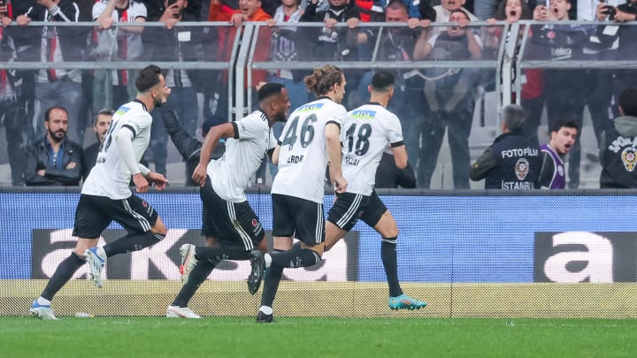 Beşiktaş oyuncularının gol sevinci Beşiktaş oyuncularının gol sevinci