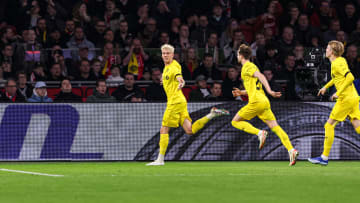 Albert Gronbaek'in gol sevinci