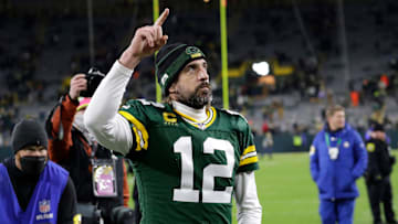 Aaron Rodgers leads the Packers against the Bears. 
