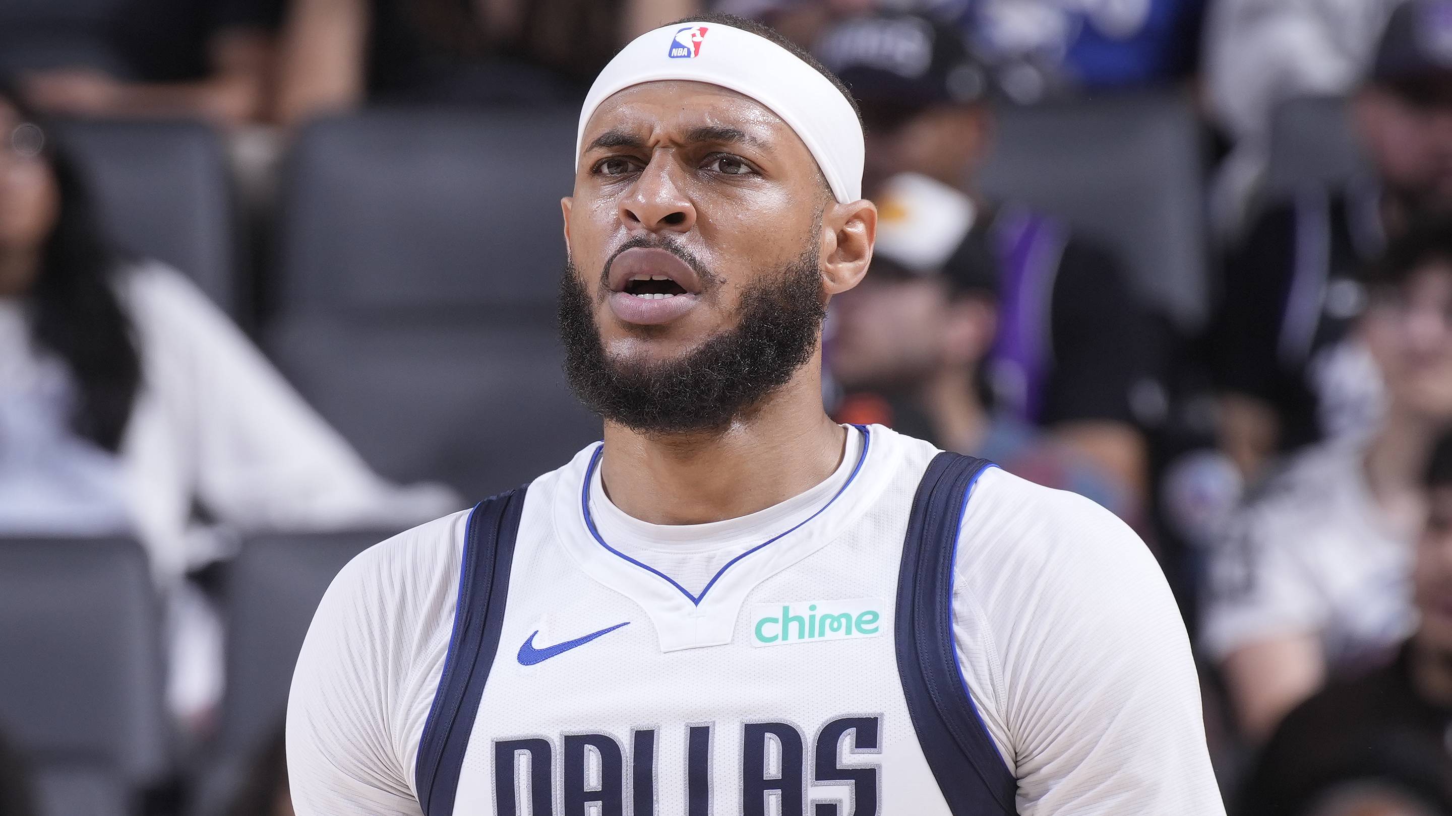 Mavericks suddenly have a worsening Daniel Gafford problem as trade rumors swirl