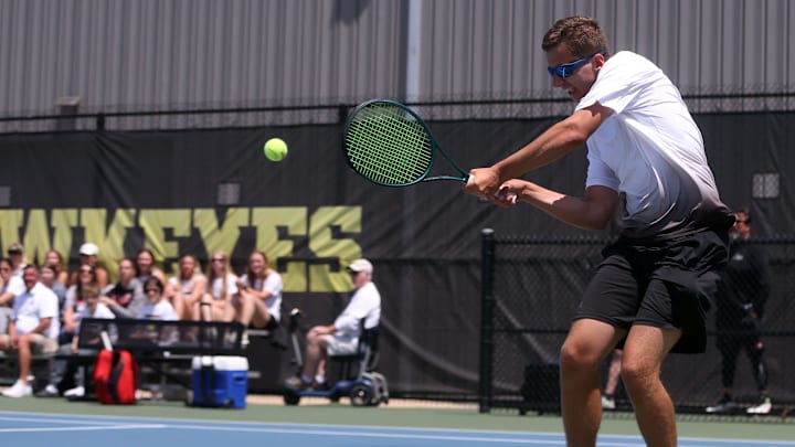 Cedar Rapids Praire’s Anthony Schulte is back in the Class 2A Iowa high school state tennis championships.