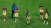 Jugadore del América festejan la victoria