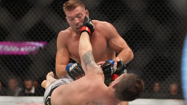 Ex-UFC Star Asks Dana White for Dricus Du Plessis Rematch, Sparks a Response