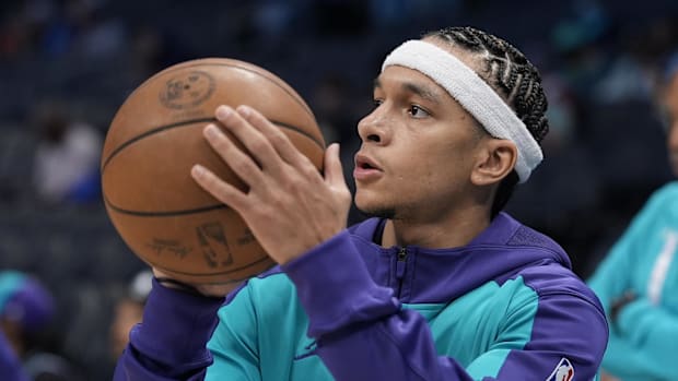 Charlotte Hornets guard Tre Mann