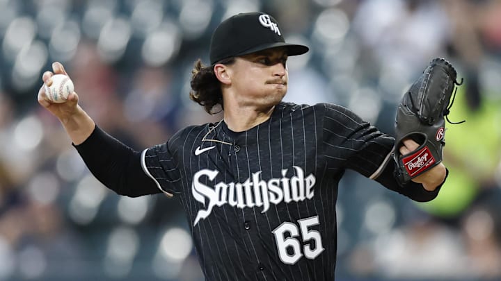 Chicago White Sox starting pitcher Davis Martin (65) throws against the Detroit Tigers at Rate Field. Chicago White Sox starting pitcher Davis Martin (65) throws against the Detroit Tigers at Rate Field.