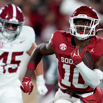 Oklahoma Sooners linebacker Kip Lewis