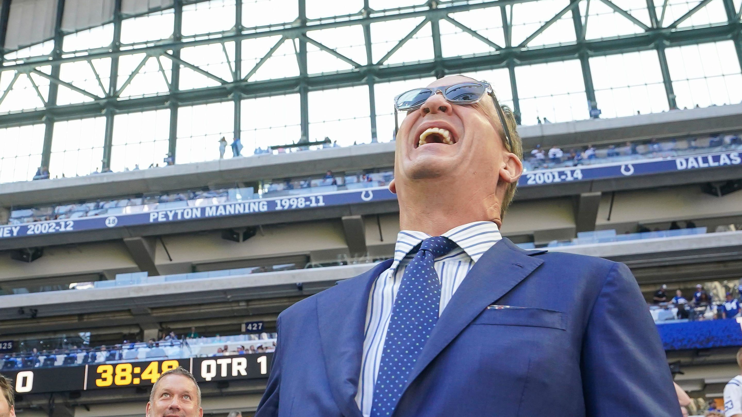 NFL Hall of Famer dispels myth of halftime adjustments with hilarious quote