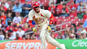 Sep 6, 2025; St. Louis, Missouri, USA;  St. Louis Cardinals outfielder Lars Nootbaar (21) digs for second base in a game against the San Francisco Giants at Busch Stadium. Mandatory Credit: Tim Vizer-Imagn Images