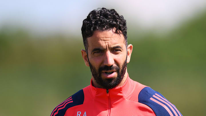 Ruben Amorim compte bien rajeunir son effectif cet été. Ruben Amorim compte bien rajeunir son effectif cet été.