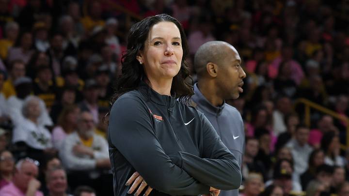 Feb 25, 2024; Iowa City, Iowa, USA; Illinois Fighting Illini head coach Shauna Green watches her team play the Iowa Hawkeyes during the second half at Carver-Hawkeye Arena. Mandatory Credit: Reese Strickland-USA TODAY Sports