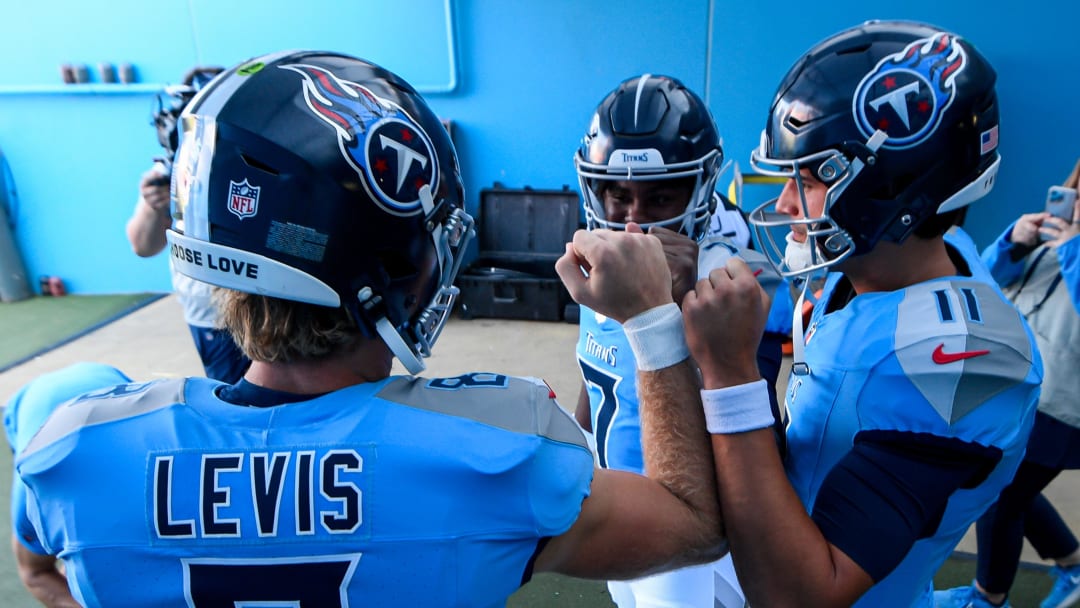 Aug 10, 2024; Nashville, Tennessee, USA; Tennessee Titans Will Levis (8), Tennessee Titans quarterback Malik Willis (7), and quarterback Mason Rudolph (11) against the San Francisco 49ers during the first half at Nissan Stadium