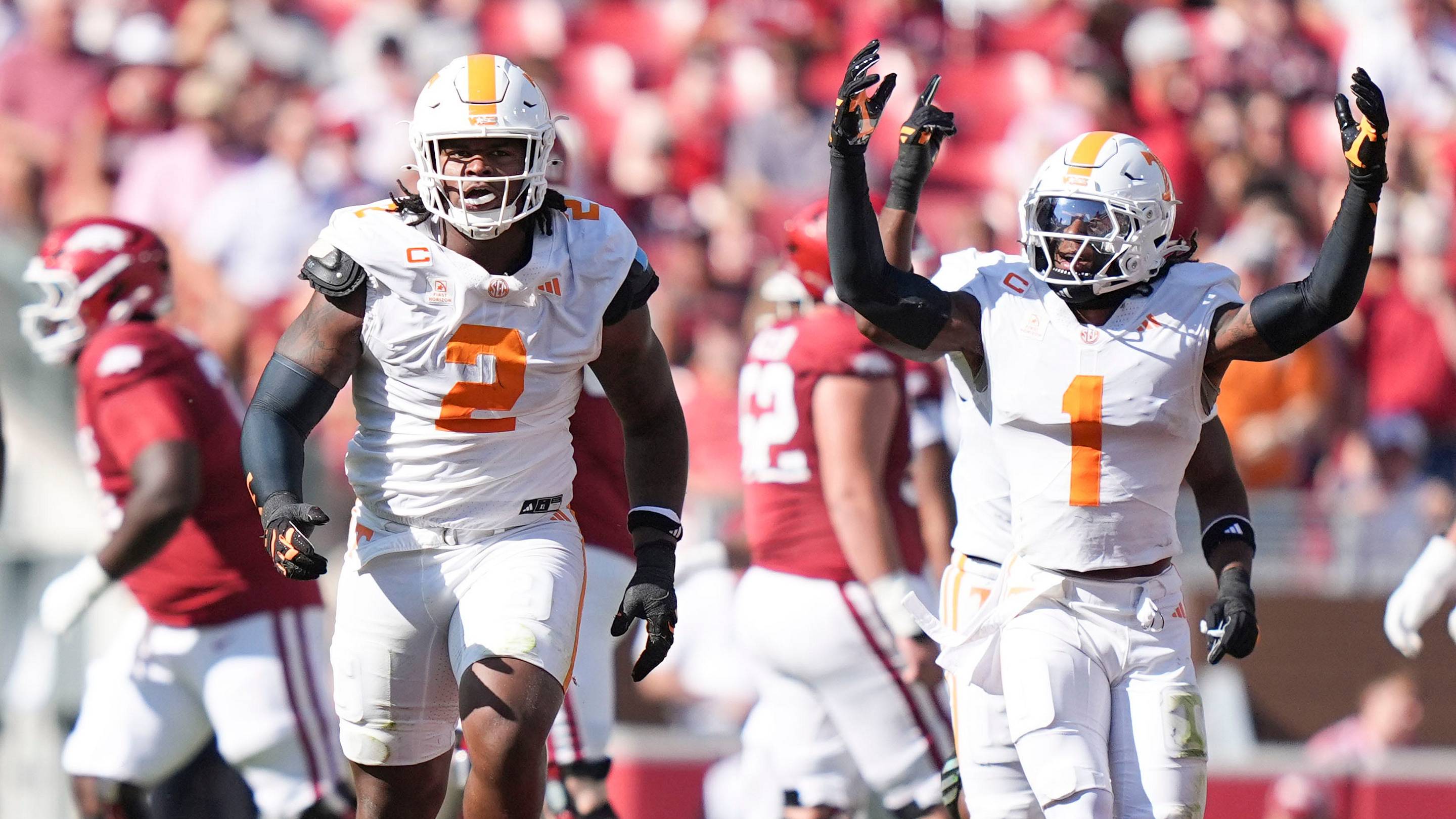 T.J. Metcalf Turns Emotional Arkansas Return Into Motivation for Alabama Week