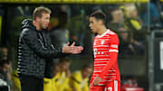 Julian Nagelsmann (l.) mit Jamal Musiala (r.)