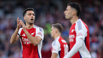 Arsenal FC v Paris Saint-Germain - UEFA Champions League 2024/25 Semi Final First Leg