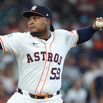 The Astros are home favorites against the Mets at home on Opening Day.